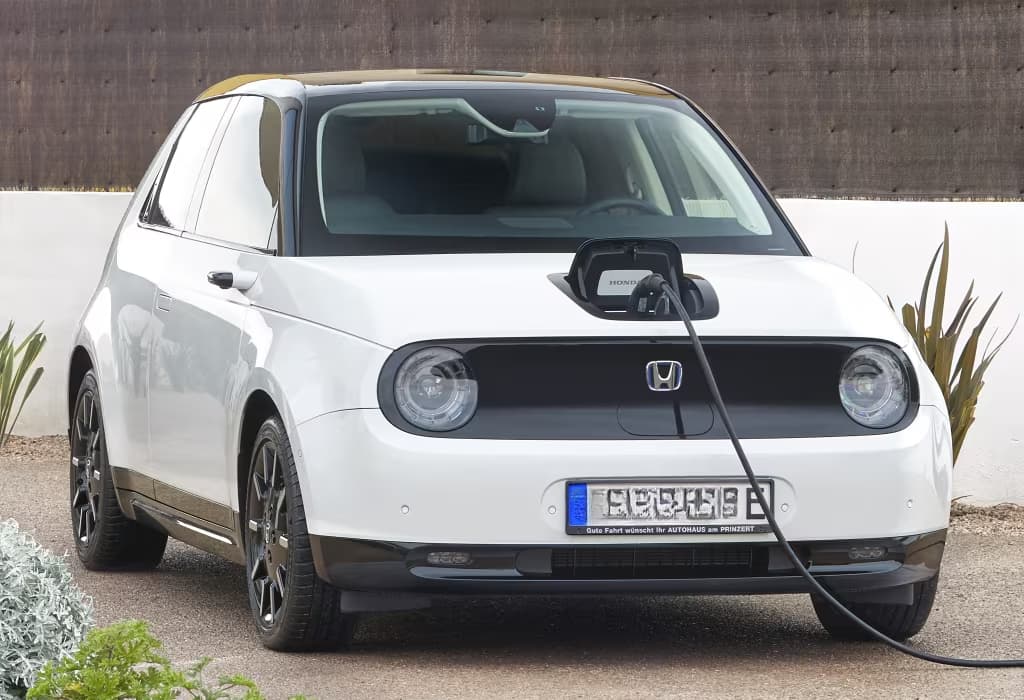 Uno de los 5 coches eléctricos baratos